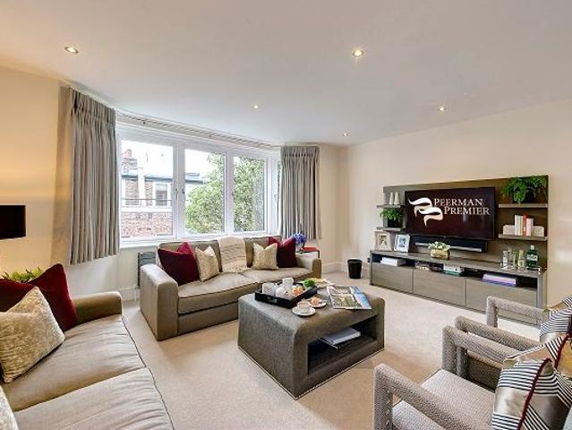 Holbein Place, London SW1W, 3 bed flat to rent, £9,100 pcm | PrimeLocation