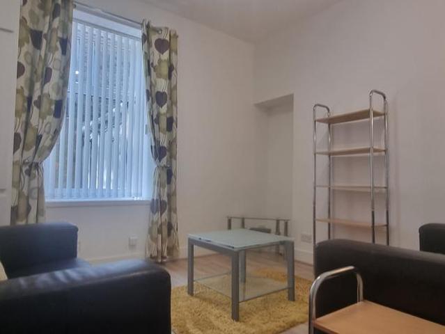 Holburn Street, Aberdeen AB10 1 bed flat to rent £525 pcm £121 pw