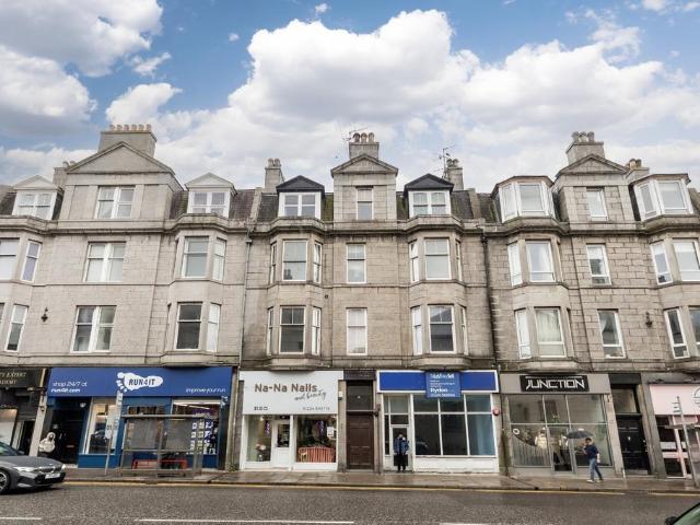 Holburn Street, Aberdeen, AB10 1 bed flat to rent £530 pcm £122 pw