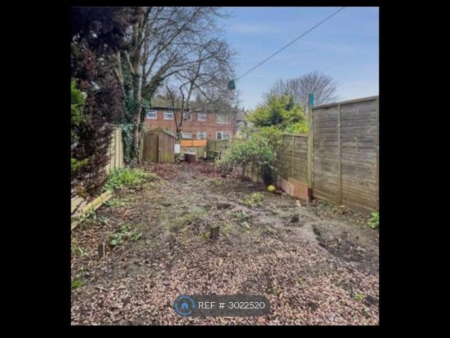 Holcombe Road, Chatham ME4, 3 bed terraced house to rent, £2,000 pcm | PrimeLocation