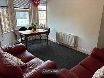 Holdenhurst Road, Bournemouth BH8, 4 bed maisonette to rent, £1,900 pcm | PrimeLocation