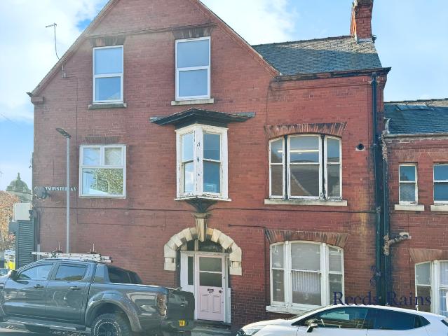 Holderness Road, Hull, East Riding Of Yorkshi HU8, 2 bed flat to rent, £650 pcm | PrimeLocation