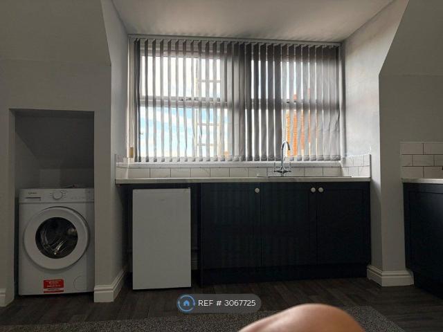 Holderness Road, Hull HU8, 1 bed flat to rent, £600 pcm | PrimeLocation