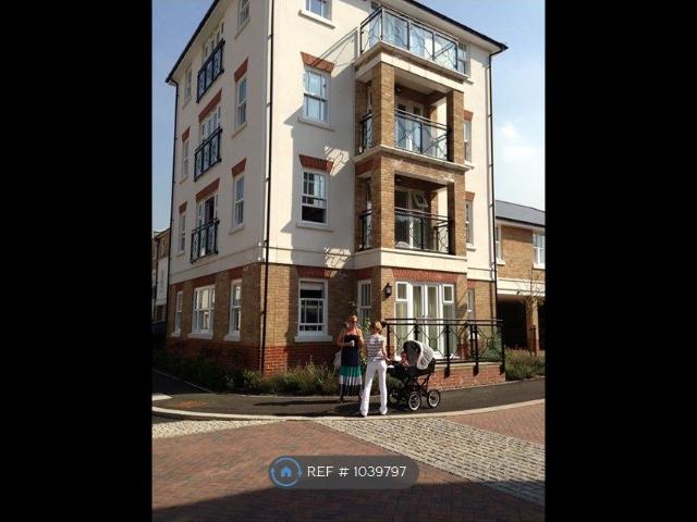 Holford Way, Putney SW15, 2 bed flat to rent, £2,200 pcm | PrimeLocation