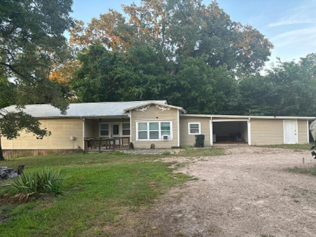 Holiday Acres Dr