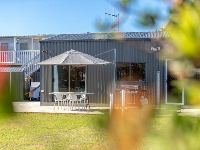 HOLIDAY DESTINATION OR DREAM HOME WITH RIVER VIEWS
