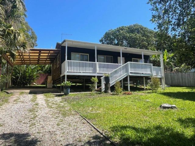 HOLIDAY LET CLOSE TO GOLF COURSE