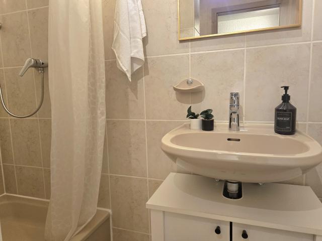 Holiday & Stay Weingarten City Apartment