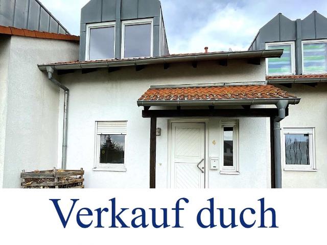 Höll Immobilien verkauft schönes Reihenhaus mit Garten in Petersdorf/Spickendorf