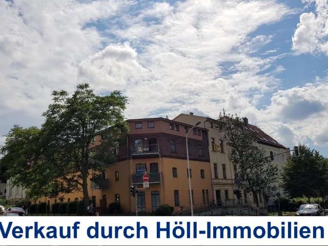 Höll Immobilien verkauft sehr schöne 2 Raumwohnung mit Balkon und Aufzug