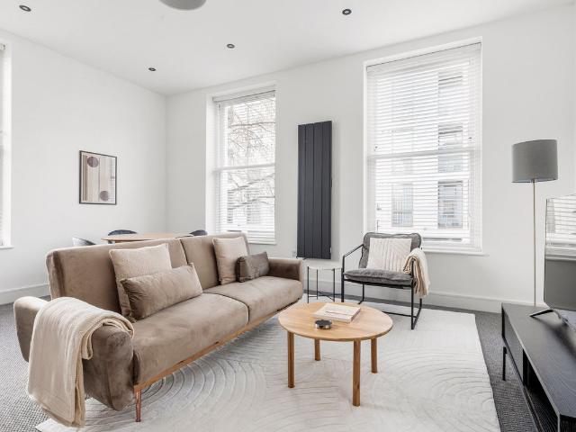 Holland Park W14, 2 bed flat to rent, £3,460 pcm | PrimeLocation