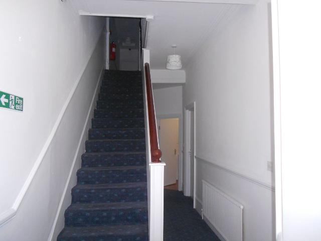 Holland Road, Kensal Green NW10, 2 bed shared accommodation to rent, £850 pcm | PrimeLocation