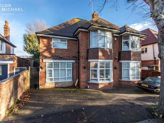 Holland Road, Hove 1 bed in a house share to rent £725 pcm £167 pw