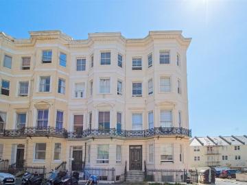 Holland Road, Hove BN3, 2 bed flat to rent, £1,900 pcm | PrimeLocation
