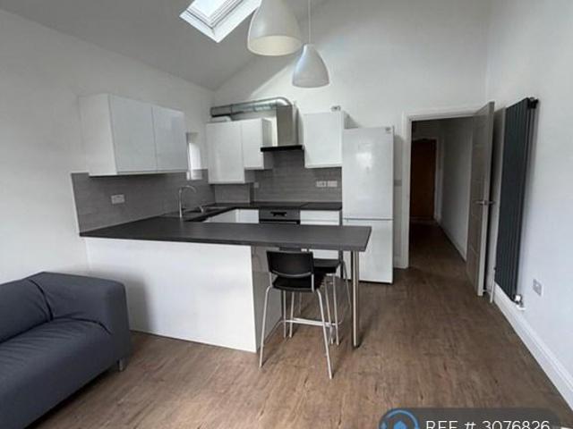 Holland Road, London, NW10 1 bed flat to rent £1,850 pcm £427 pw