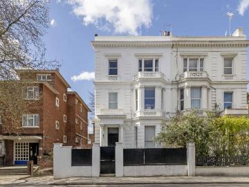 Holland Road, London W14 2 bed flat to rent £3,250 pcm £750 pw