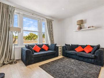 Holland Road, London, W14 2 bed flat to rent £5,416 pcm £1,250 pw