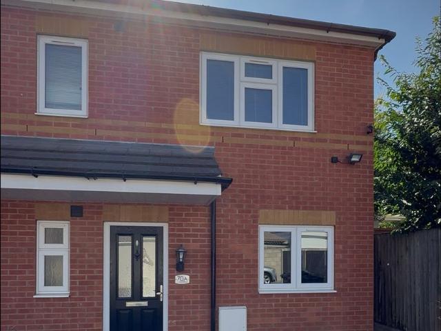 Holland Road, Luton LU3, 3 bed end terrace house to rent, £1,725 pcm | PrimeLocation