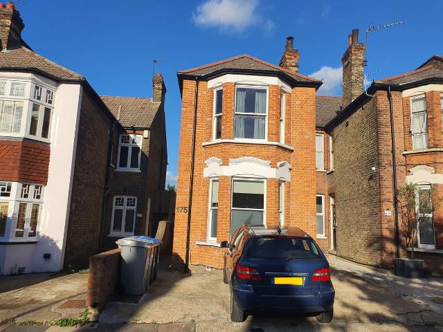 Holland Road NW10, 1 bed flat to rent, £1,500 pcm | PrimeLocation