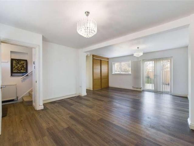 Holland Road, Tilehurst, Reading, Berkshire, RG30