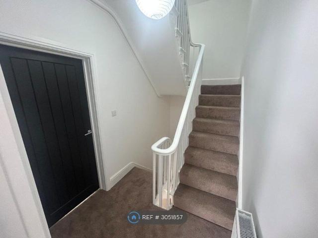 Holland St, Liverpool L7, 5 bed semi detached house to rent, £1,700 pcm | PrimeLocation