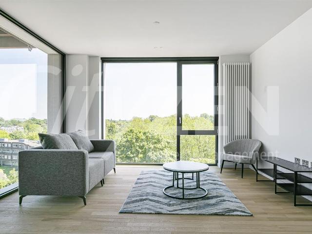 Hollandbury House, 4 Brent Way, London TW8, 3 bed flat to rent, £3,445 pcm | PrimeLocation