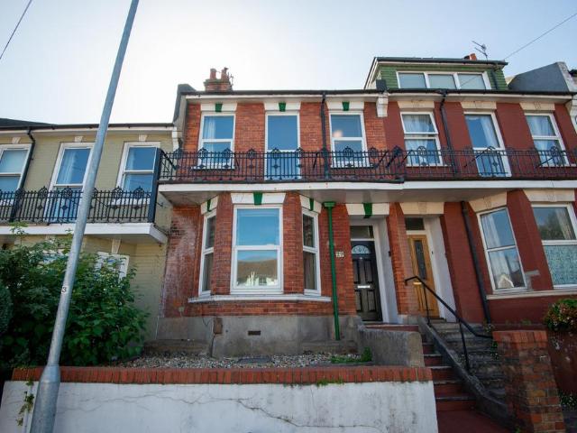 Hollingbury Road, Brighton BN1 6 bed house to rent £650 pcm £150 pw