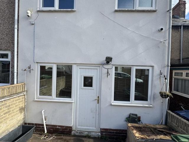 Hollings Terrace, Chopwell NE17 2 bed terraced house to rent £550 pcm £127 pw