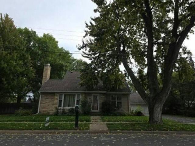 Hollins Ave W
