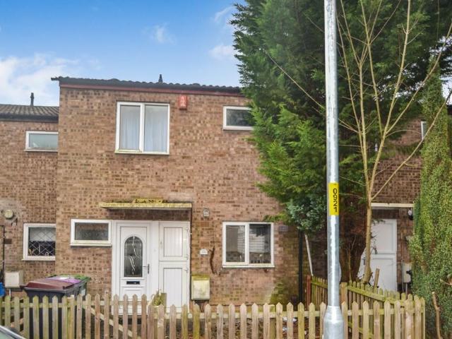 Hollinswood, Telford, TF3 3 bed terraced house to rent £1,000 pcm £231 pw