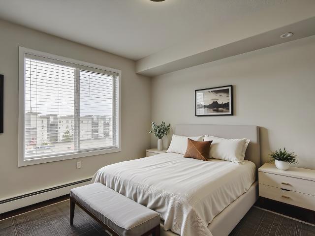 Hollick Kenyon Apartments 2 Bedroom Apartment for Rent at 16455 50 St Nw, Edmonton, AB T5Y 0X3 Brintnell