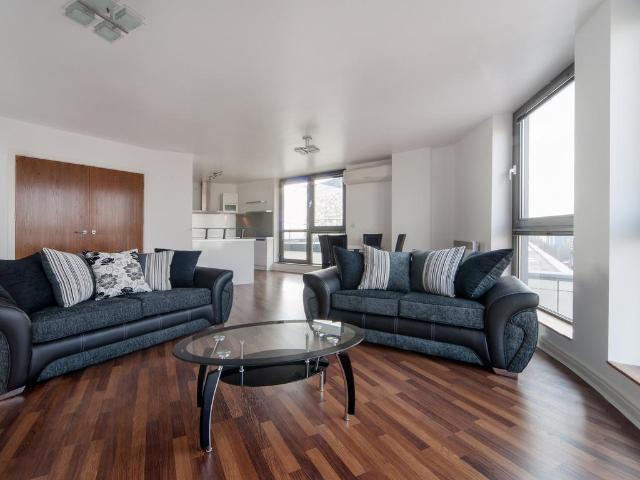 Holliday Street, Birmingham, B1 2 bed apartment to rent £1,950 pcm £450 pw