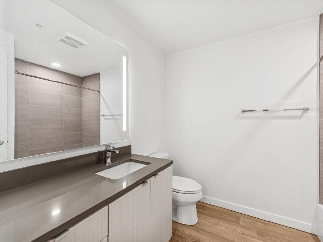 Hollis Studio Apartment for Rent at 1625 Sw Alder St, Portland, OR 97205 Goose Hollow