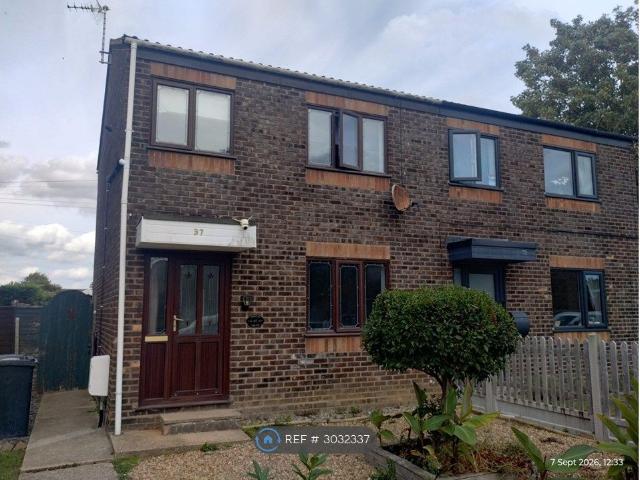 Hollow Grove Way, Lowestoft NR33, 3 bed semi detached house to rent, £995 pcm | PrimeLocation