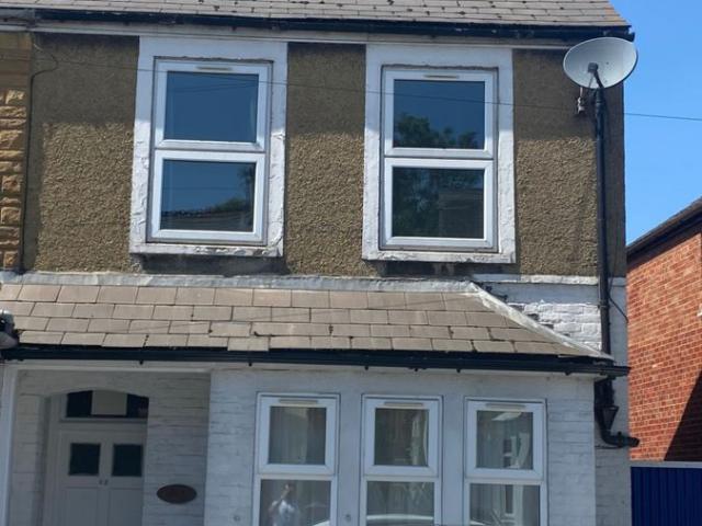 Hollow Way, Cowley, Oxford, Oxfordshire OX4, 5 bed end terrace house to rent, £3,000 pcm | PrimeLocation