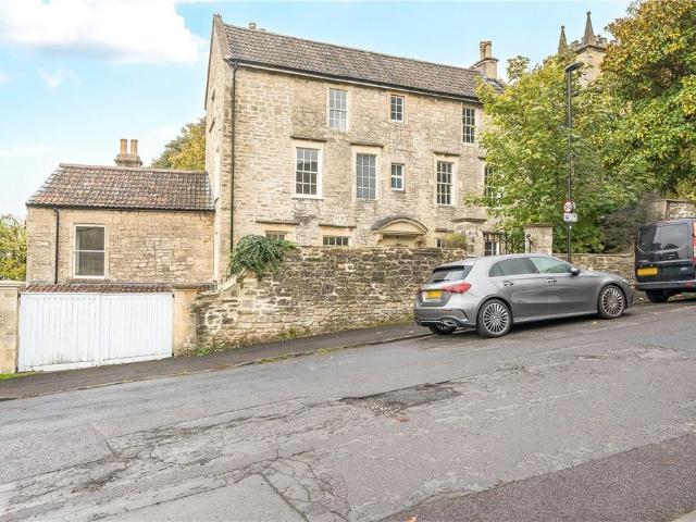 Holloway, Bath, BA2 4 bed semi detached house to rent £3,650 pcm £842 pw