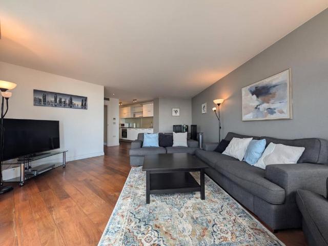 Holloway Circus Queensway. 3 bed apartment to rent £2,100 pcm £485 pw