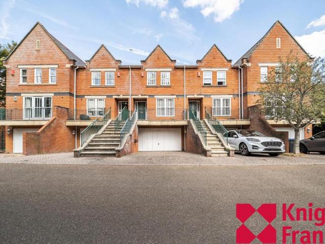 Holloway Drive, Virginia Water. 4 bed townhouse to rent £3,600 pcm £831 pw