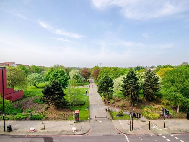 Holloway Road, Archway, London, N19 1 bed flat to rent £2,500 pcm £577 pw