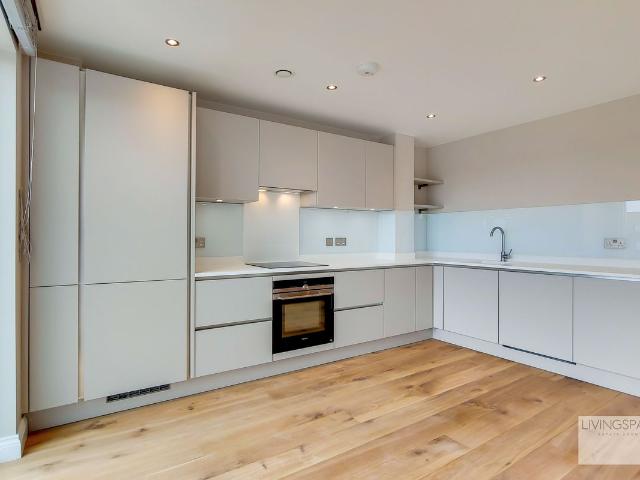 Holloway Road, Holloway N19, 2 bed flat to rent, £2,800 pcm | PrimeLocation