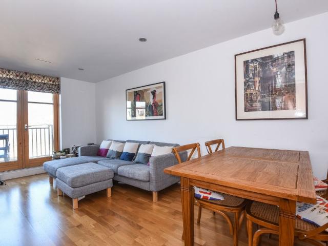 Holloway Road, Islington, London N7, 2 bed flat to rent, £3,250 pcm | PrimeLocation