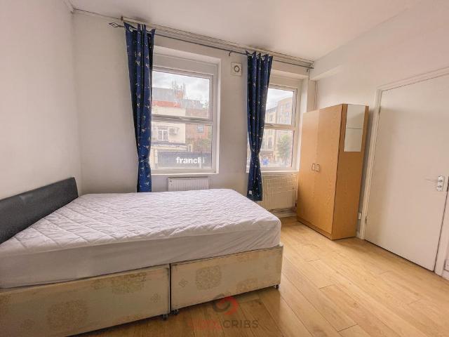 Holloway Road, Islington, London N7 Studio to rent £1,127 pcm £260 pw