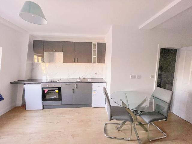 Holloway Road, London N7, Studio to rent, £1,430 pcm | PrimeLocation