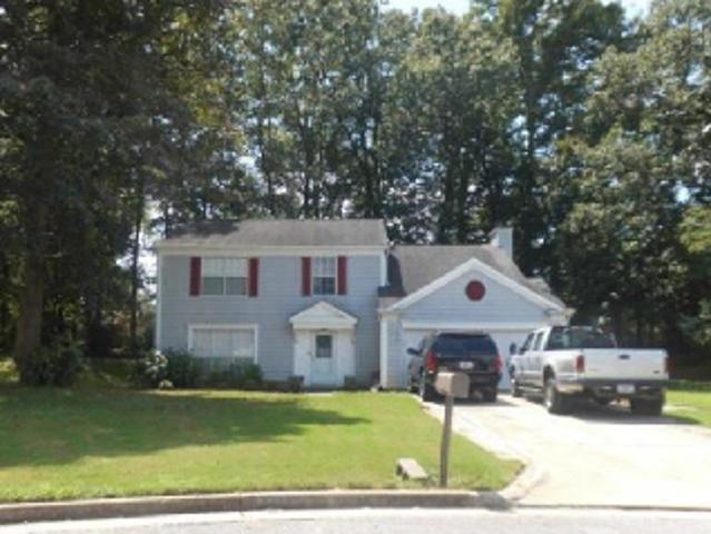 Hollowbrook Dr