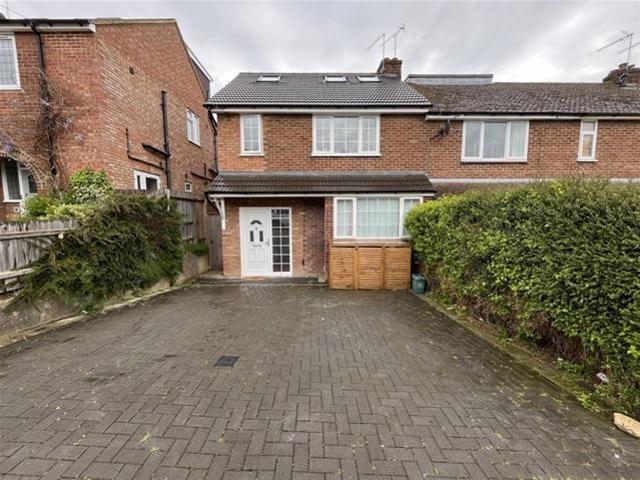 Holly Walk, Harpenden 4 bed house to rent £3,850 pcm £888 pw