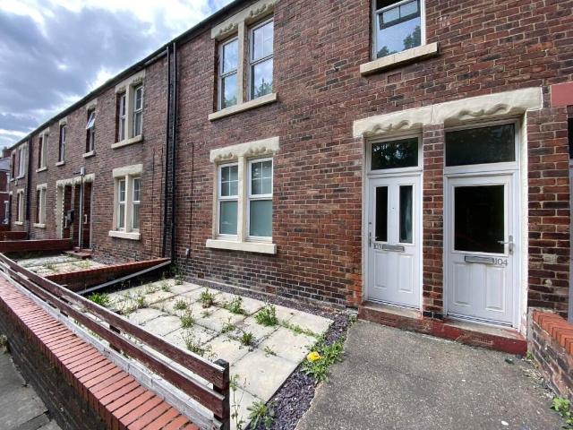 Holly Avenue, Wallsend NE28, 2 bed flat to rent, £700 pcm | PrimeLocation
