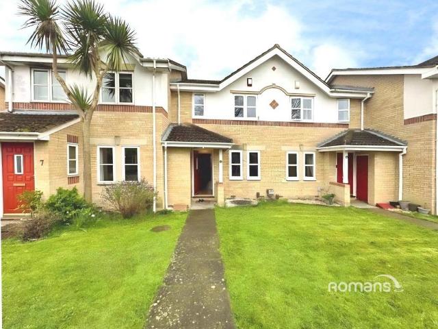 Holly Cottage Mews, Uxbridge, UB8 3 bed terraced house to rent £2,400 pcm £554 pw