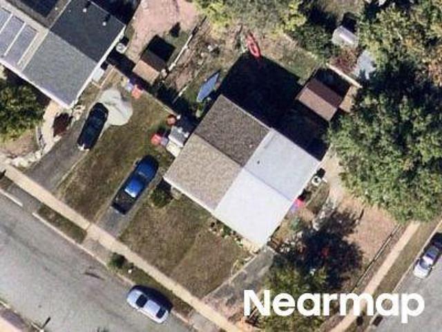 Holly Dr