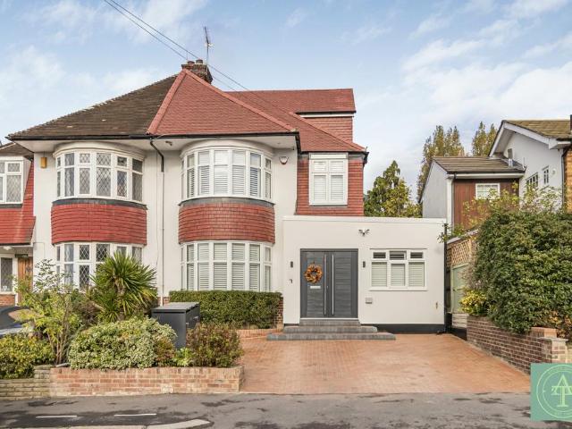 Holly Hill, London, N21 1NP 5 bed semi detached house to rent £4,500 pcm £1,038 pw