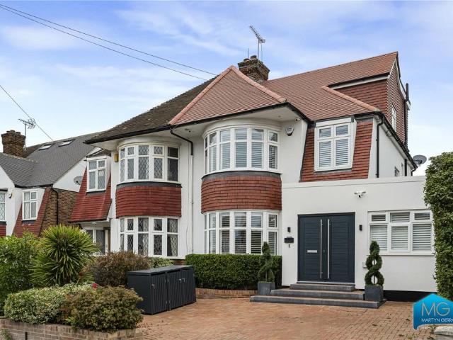 Holly Hill, London, N21 5 bed semi detached house to rent £5,000 pcm £1,154 pw